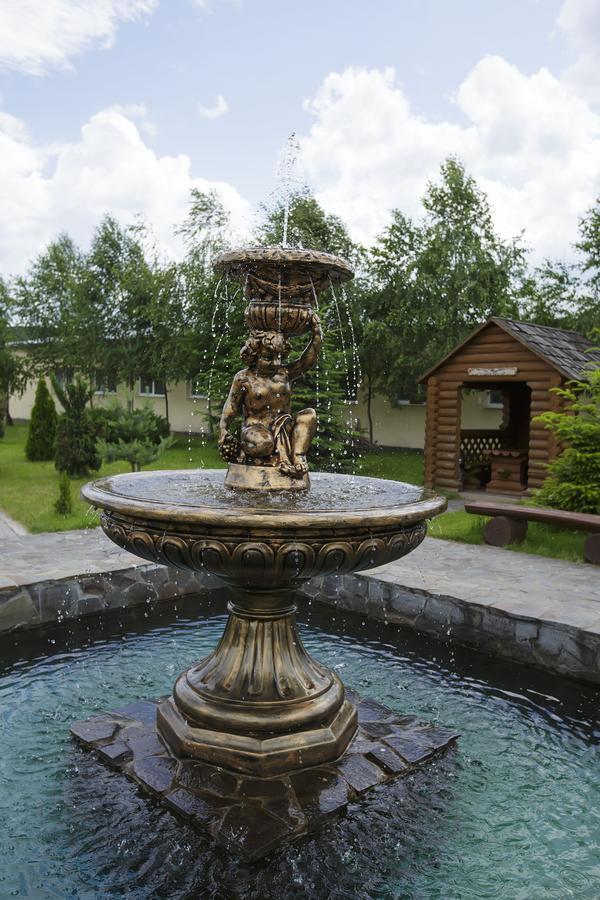 Trembita Hotell Khust Exteriör bild