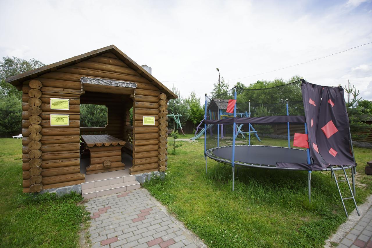 Trembita Hotell Khust Exteriör bild