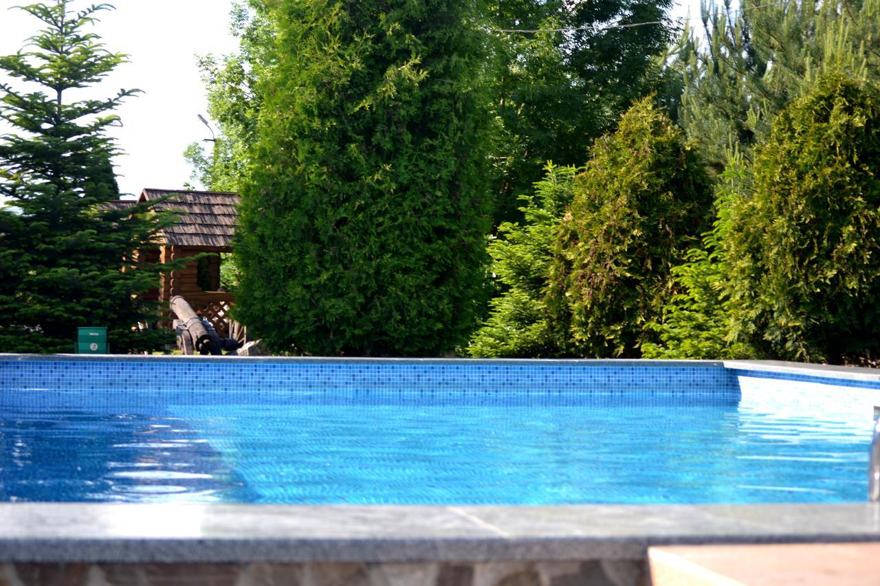 Trembita Hotell Khust Exteriör bild