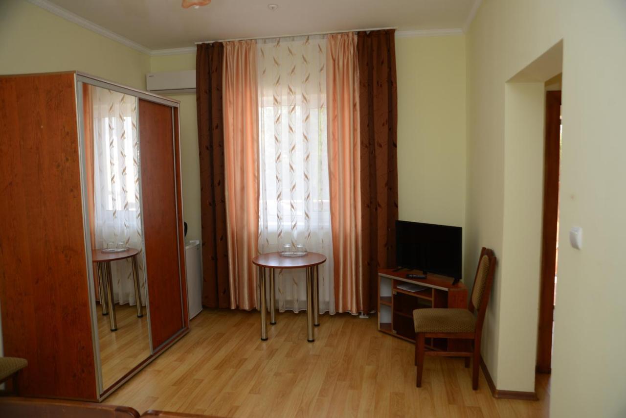 Trembita Hotell Khust Exteriör bild